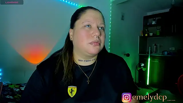 Snapshot of mariana_maze chatting on 06-04-26, 03:45 mariana maze online show from 06-04-26, 03:45