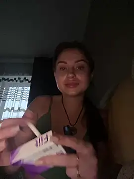 Snapshot of ellie_ssexy chatting on 01-10-25, 04:54 ellie ssexy online show from 01-10-25, 04:54