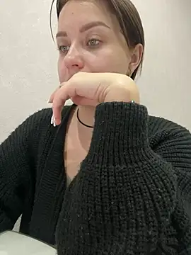 Snapshot of ellie_ssexy chatting on 01-24-25, 04:48 ellie ssexy online show from 01-24-25, 04:48