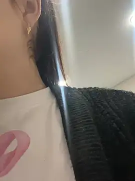 Snapshot of ellie_ssexy chatting on 01-31-25, 05:19 ellie ssexy online show from 01-31-25, 05:19