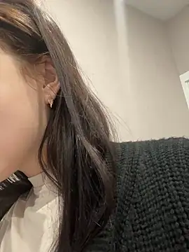 Snapshot of ellie_ssexy chatting on 02-03-25, 04:46 ellie ssexy online show from 02-03-25, 04:46