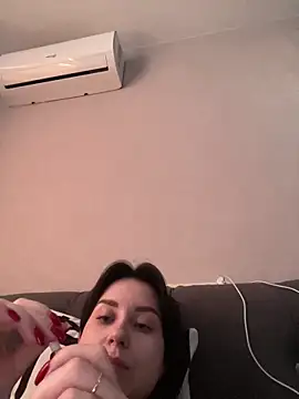 Snapshot of ellie_ssexy chatting on 03-08-25, 04:56 ellie ssexy online show from 03-08-25, 04:56