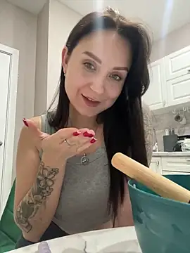 Snapshot of ellie_ssexy chatting on 03-15-25, 03:48 ellie ssexy online show from 03-15-25, 03:48