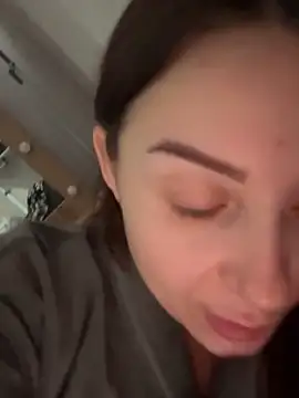 Snapshot of ellie_ssexy chatting on 09-29-25, 04:17 ellie ssexy online show from 09-29-25, 04:17