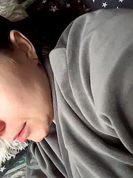 Snapshot of ellie_ssexy chatting on 10-03-25, 04:20 ellie ssexy online show from 10-03-25, 04:20