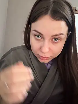 Snapshot of ellie_ssexy chatting on 10-21-25, 04:13 ellie ssexy online show from 10-21-25, 04:13