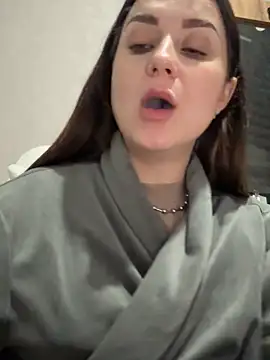 Snapshot of ellie_ssexy chatting on 10-30-25, 08:20 ellie ssexy online show from 10-30-25, 08:20