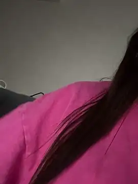 Snapshot of ellie_ssexy chatting on 10-31-25, 08:10 ellie ssexy online show from 10-31-25, 08:10