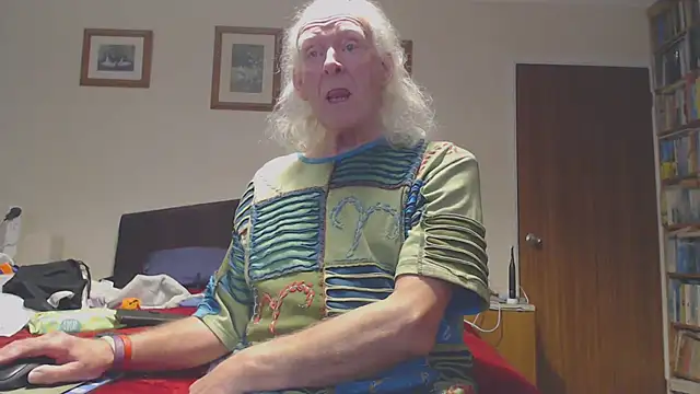 Snapshot of WaverlyKernow chatting on 02-20-26, 01:33 WaverlyKernow online show from 02-20-26, 01:33