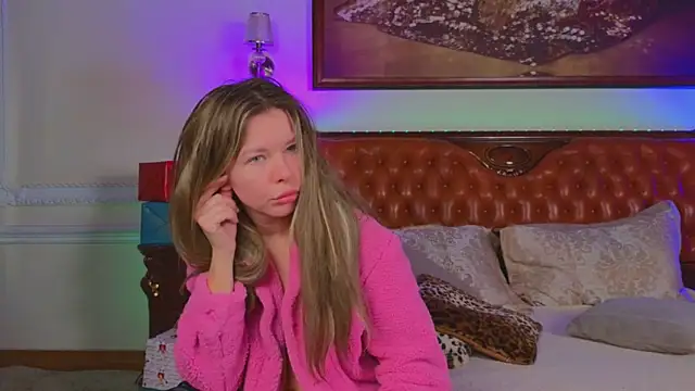 Real Tini online show from 12-15-25, 06:17