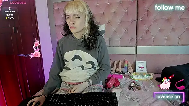 neeko princes online show from 04-09-26, 12:32