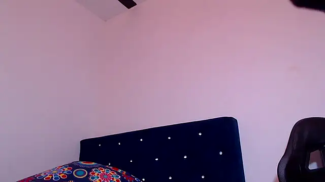 Snapshot of Aliice_Doll chatting on 01-05-25, 10:50 Aliice Doll online show from 01-05-25, 10:50