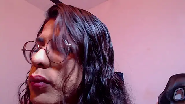 Snapshot of Aliice_Doll chatting on 01-21-25, 11:55 Aliice Doll online show from 01-21-25, 11:55