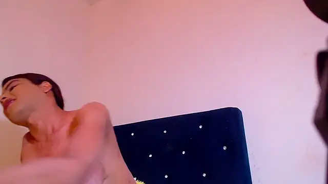 Snapshot of Aliice_Doll chatting on 02-24-25, 02:40 Aliice Doll online show from 02-24-25, 02:40