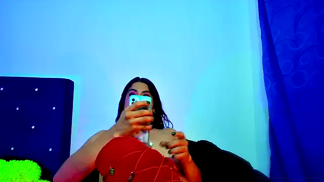 Snapshot of Aliice_Doll chatting on 10-01-25, 07:14 Aliice Doll online show from 10-01-25, 07:14