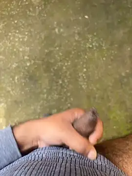 Snapshot of girls_lovers90 chatting on 12-15-25, 06:17 girls lovers90 online show from 12-15-25, 06:17