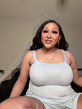 Snapshot of Lickplayofficial chatting on 02-04-26, 04:07 Lickplayofficial online show from 02-04-26, 04:07