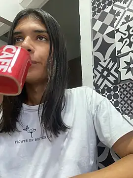 Snapshot of mariy_ chatting on 01-21-25, 09:04 mariy  online show from 01-21-25, 09:04