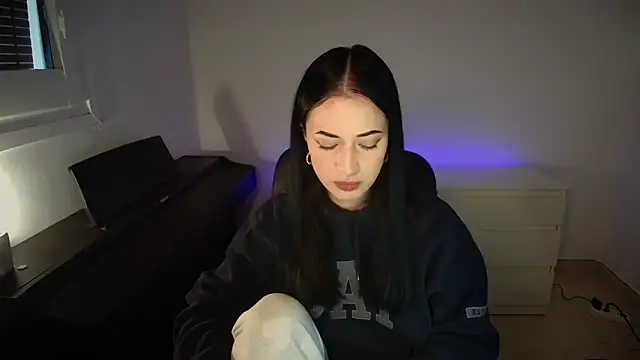 Windy butterfly online show from 12-03-25, 09:07