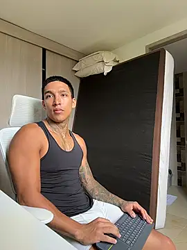 Snapshot of sendfer chatting on 02-24-26, 07:12 sendfer online show from 02-24-26, 07:12