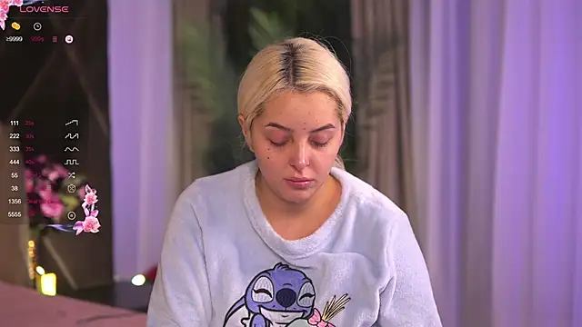 VictoriaMorrone online show from 02-27-25, 09:32