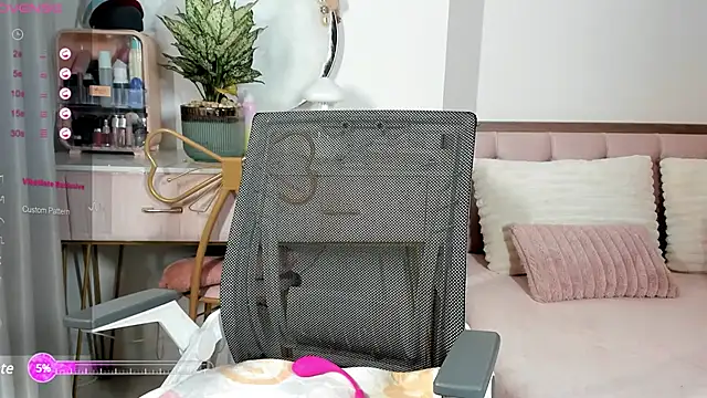  Joliie  online show from 03-03-25, 03:53