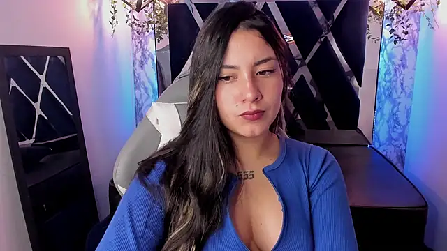 Lia 14  online show from 01-24-25, 11:26