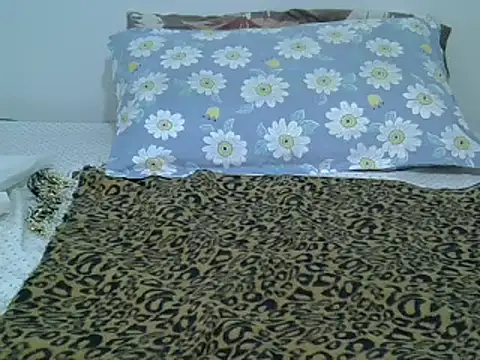 Snapshot of cindy_mia chatting on 02-10-25, 03:03 cindy mia online show from 02-10-25, 03:03