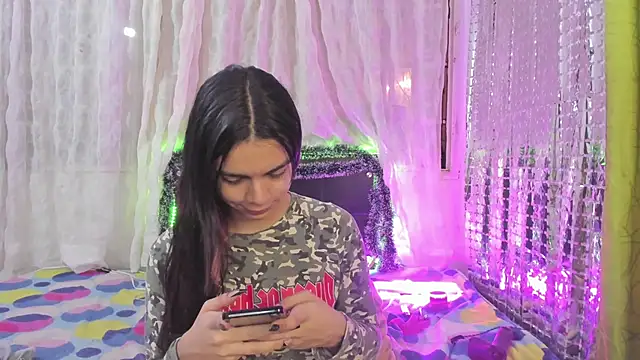 Megan Miles02 online show from 12-20-24, 08:28