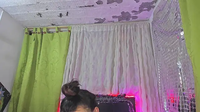 Megan Miles02 online show from 01-03-25, 06:33