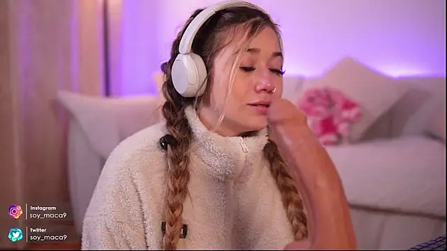 lilith gray9 online show from 11-22-25, 06:29