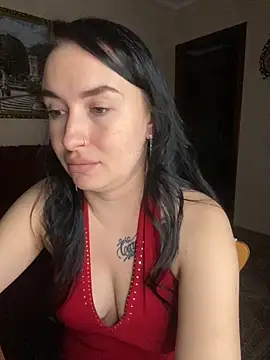 Snapshot of Roxana_Bell chatting on 12-01-25, 07:41 Roxana Bell online show from 12-01-25, 07:41