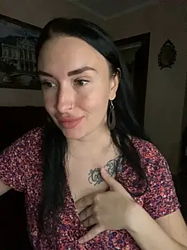 Roxana Bell online show from 06-06-26, 12:32
