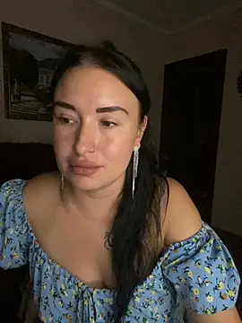 Roxana Bell online show from 07-13-26, 04:54