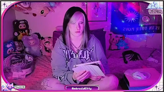 AmbrosiaKitty online show from 05-28-26, 09:17