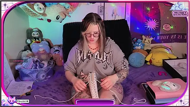 Snapshot of AmbrosiaKitty chatting on 07-09-26, 09:24 AmbrosiaKitty online show from 07-09-26, 09:24