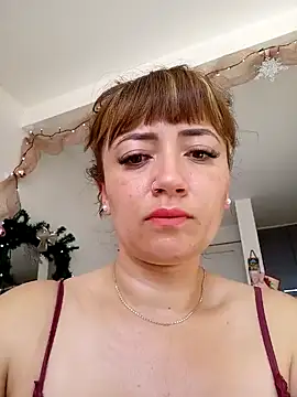 Snapshot of tata_laima__ chatting on 01-01-25, 02:09 tata laima online show from 01-01-25, 02:09