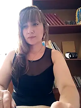 Snapshot of tata_laima__ chatting on 02-03-25, 02:13 tata laima online show from 02-03-25, 02:13