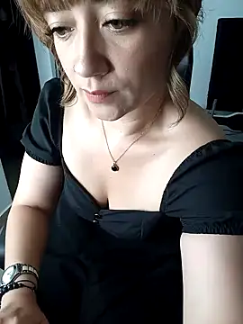 Snapshot of tata_laima__ chatting on 02-04-25, 10:43 tata laima online show from 02-04-25, 10:43