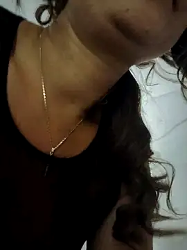 Snapshot of tata_laima__ chatting on 09-18-25, 01:02 tata laima online show from 09-18-25, 01:02