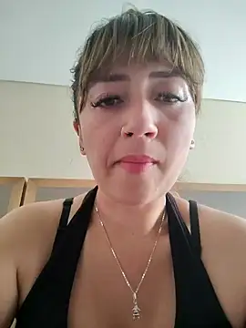 Snapshot of tata_laima__ chatting on 09-29-25, 01:49 tata laima online show from 09-29-25, 01:49