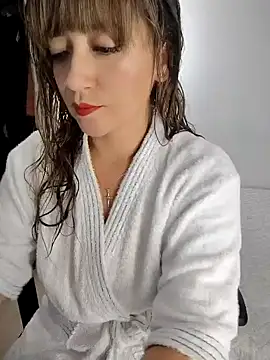 Snapshot of tata_laima__ chatting on 10-06-25, 01:30 tata laima online show from 10-06-25, 01:30