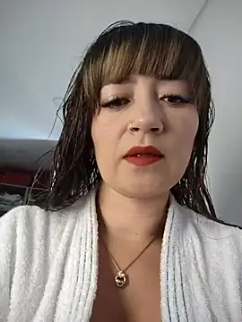 Snapshot of tata_laima__ chatting on 10-20-25, 01:33 tata laima online show from 10-20-25, 01:33