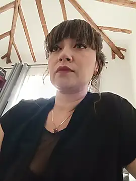 Snapshot of tata_laima__ chatting on 07-17-26, 02:24 tata laima online show from 07-17-26, 02:24