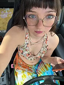 urpuppymoon online show from 01-16-26, 08:24