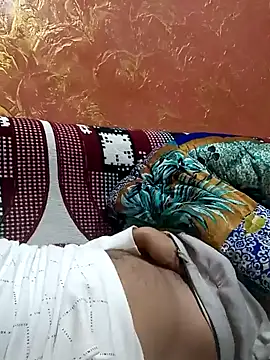 Snapshot of yours_smp chatting on 01-08-25, 04:22 yours smp online show from 01-08-25, 04:22