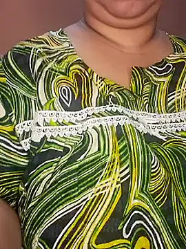 Snapshot of Ravina_patil1 chatting on 02-08-25, 04:25 Ravina patil1 online show from 02-08-25, 04:25