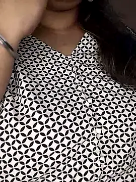 Snapshot of Ravina_patil1 chatting on 02-13-25, 08:34 Ravina patil1 online show from 02-13-25, 08:34