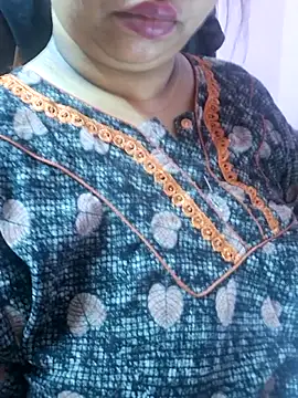 Snapshot of Ravina_patil1 chatting on 09-09-25, 08:41 Ravina patil1 online show from 09-09-25, 08:41