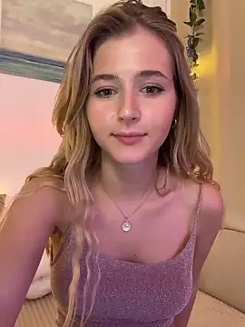 LunaRase online show from 12-19-24, 08:34